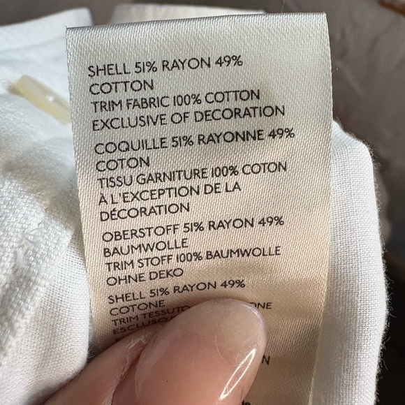 Anthropologie High Waist White and Pink
Embroidered Shorts size 2 100% cotton - Picture 6 of 13